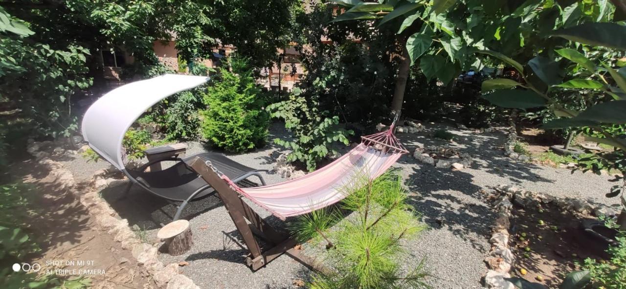 Casa Magnolia Hotel Douazeci si Trei August Bagian luar foto